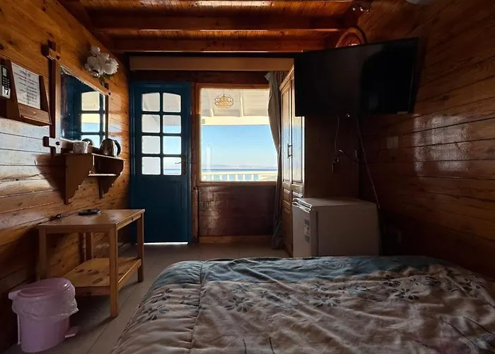 Jasmin - - * Dahab
